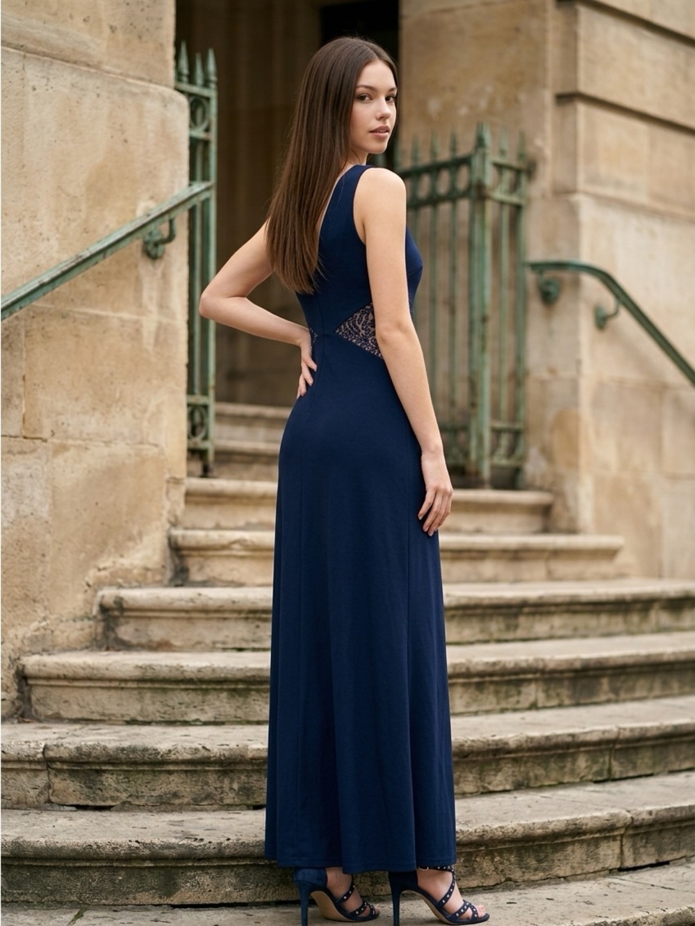 BCBGMaxAzria 'Hasani' ~Navy Crepe Embroidered Plunge Side Slit Gown Size 6
